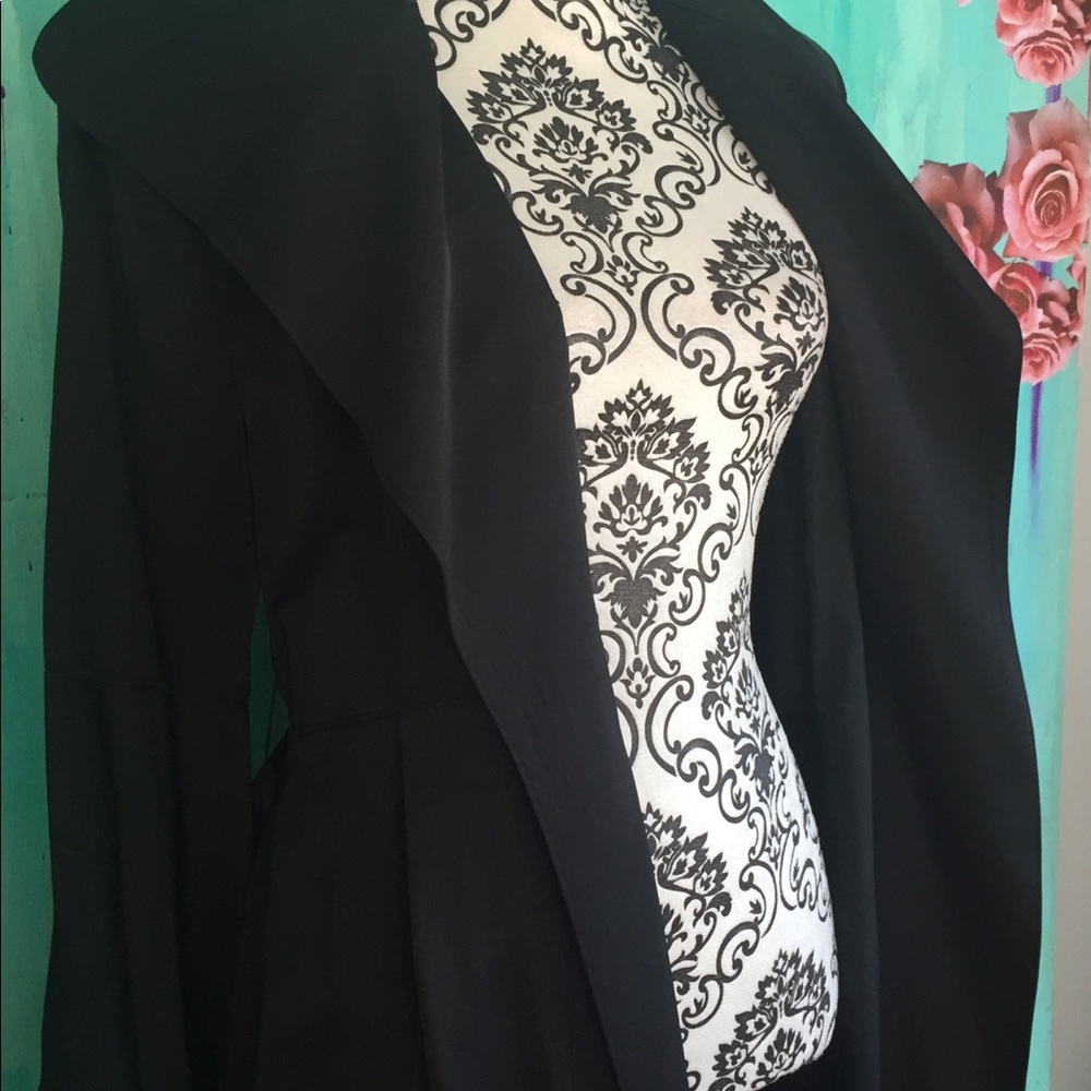 Opera Coat - Picture 4 of 5